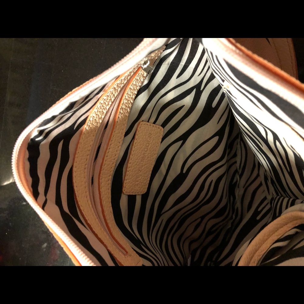 Purse - Picture 2 of 2